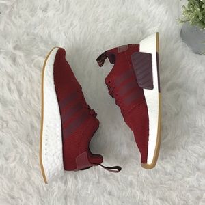 burgundy nmd r2